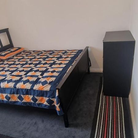 Very Nice Two Bedroom Apartment In London Exterior foto